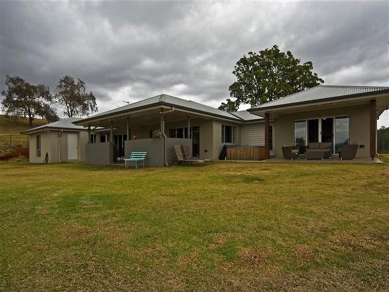 19 Bogong Court, Spring Bluff QLD 4352