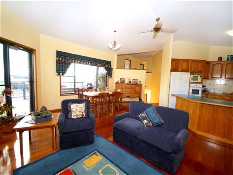 6 High Street, Highfields QLD 4352