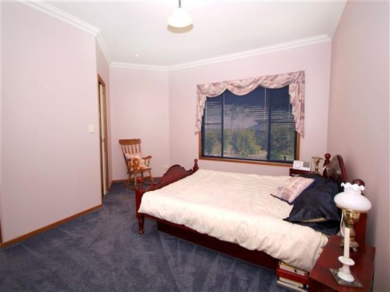 6 High Street, Highfields QLD 4352