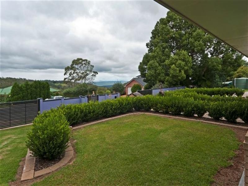 1 Hull Court, Highfields QLD 4352