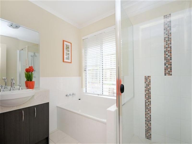 19 Kalimna Drive, Highfields QLD 4352