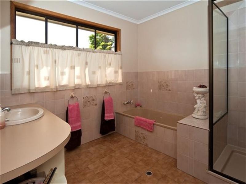 32 Woolmer Road, Highfields QLD 4352