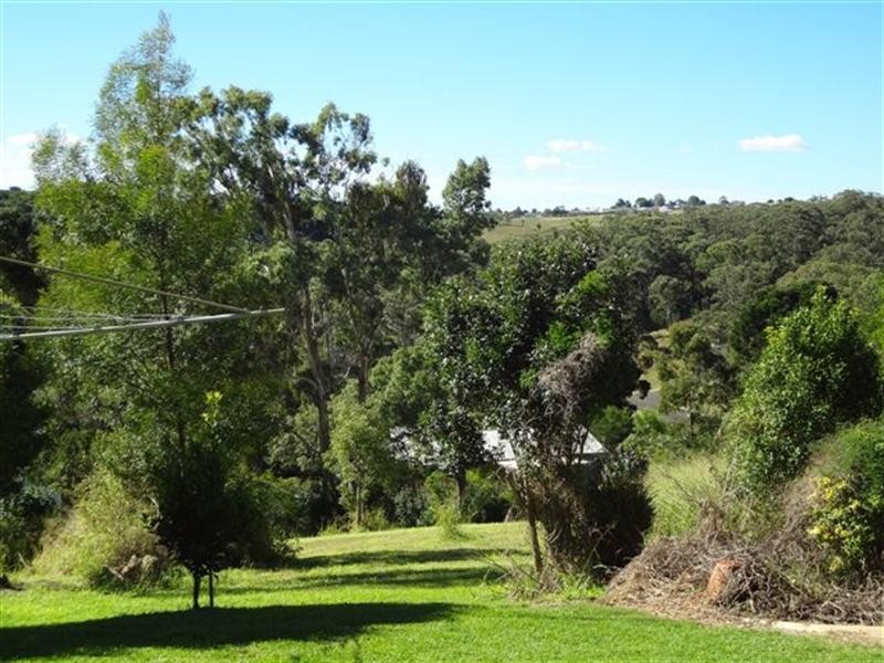 32 Woolmer Road, Highfields QLD 4352