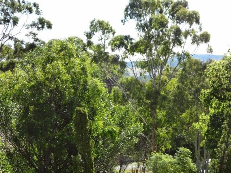 32 Woolmer Road, Highfields QLD 4352