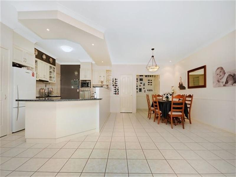 12 Powell Court, Highfields QLD 4352