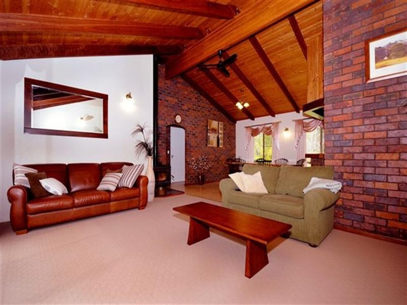 2124 Murphys Creek Road, Blue Mountain Heights QLD 4350