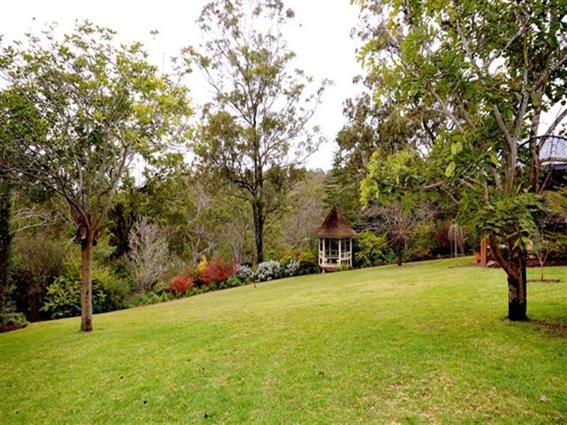 2124 Murphys Creek Road, Blue Mountain Heights QLD 4350