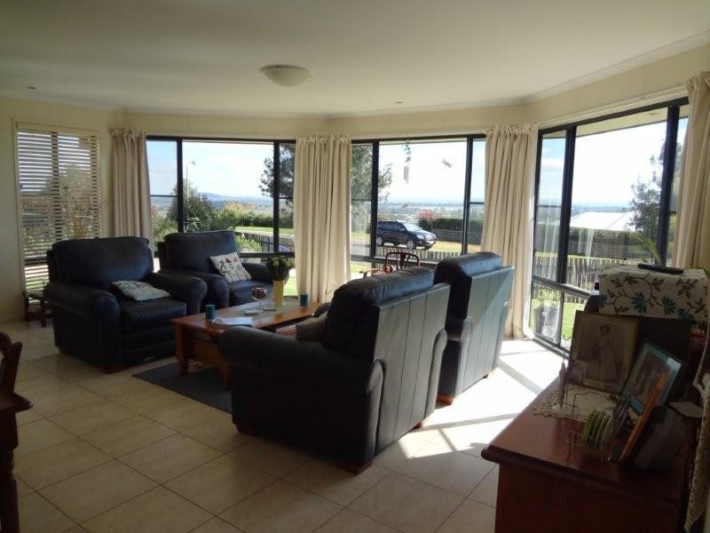 9 Kalimna Drive, Highfields QLD 4352