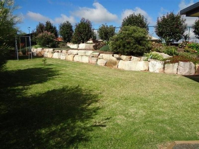 9 Kalimna Drive, Highfields QLD 4352