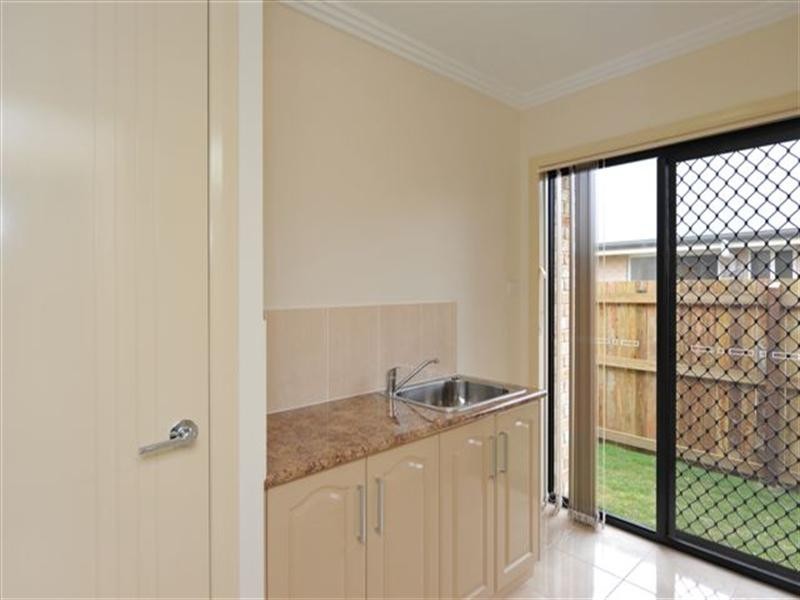 8 Graves Drive, Kearneys Spring QLD 4350