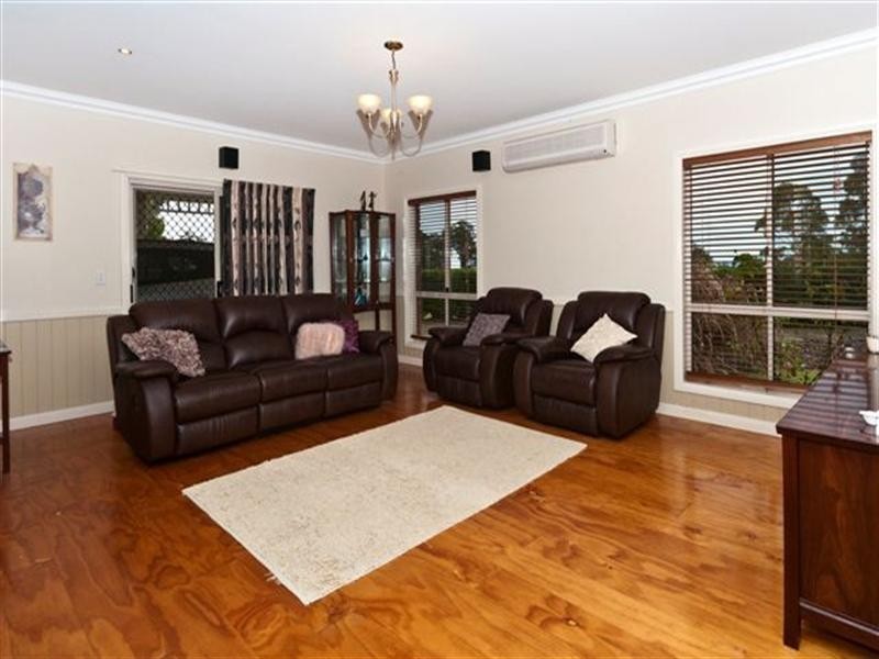 23 Lynne Court, Highfields QLD 4352