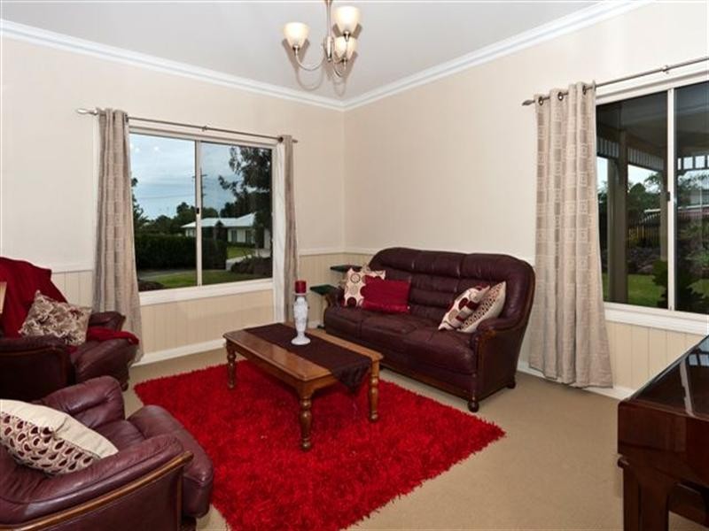 23 Lynne Court, Highfields QLD 4352