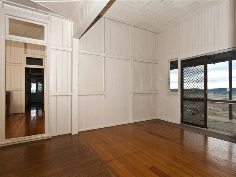 25 Rowland Court, Gowrie Mountain QLD 4350