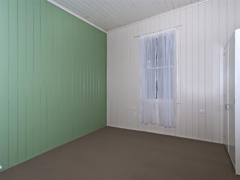 25 Rowland Court, Gowrie Mountain QLD 4350