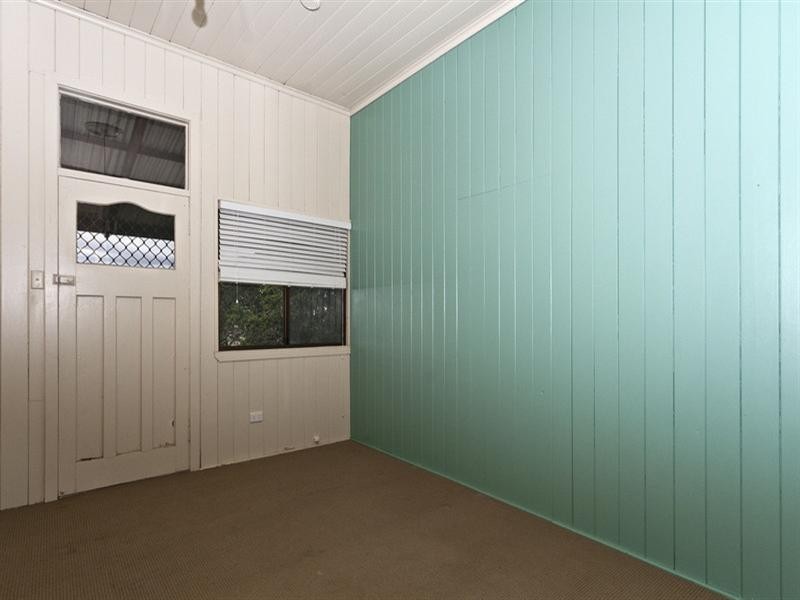 25 Rowland Court, Gowrie Mountain QLD 4350