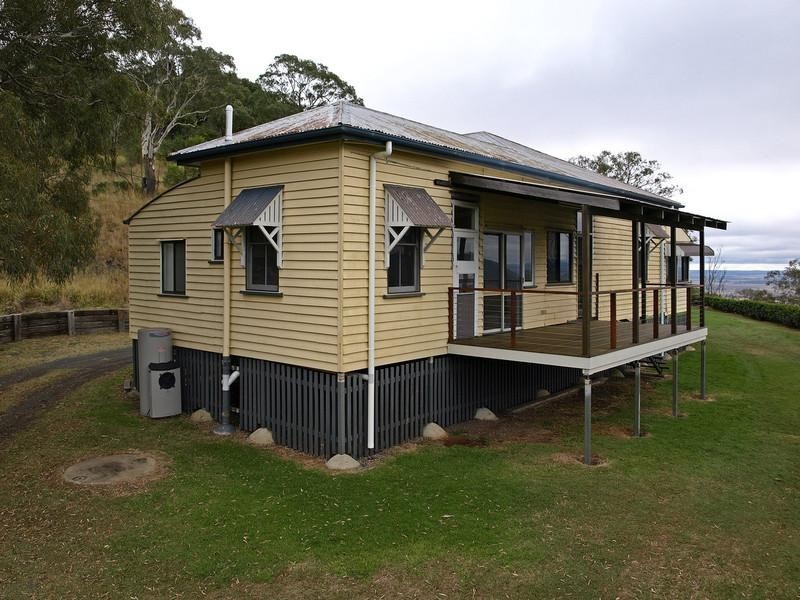 25 Rowland Court, Gowrie Mountain QLD 4350