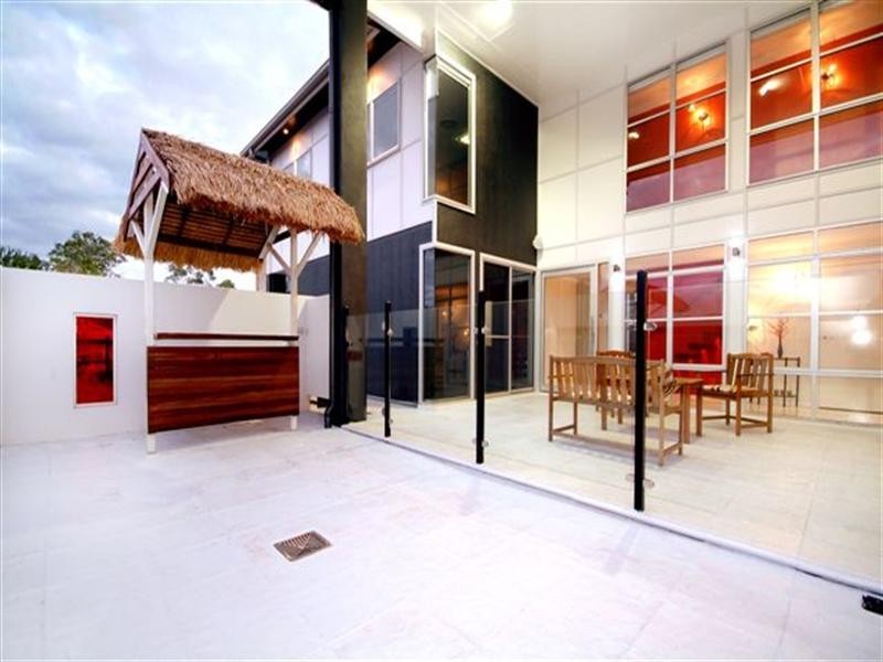 8 Finlay Parade, Highfields QLD 4352