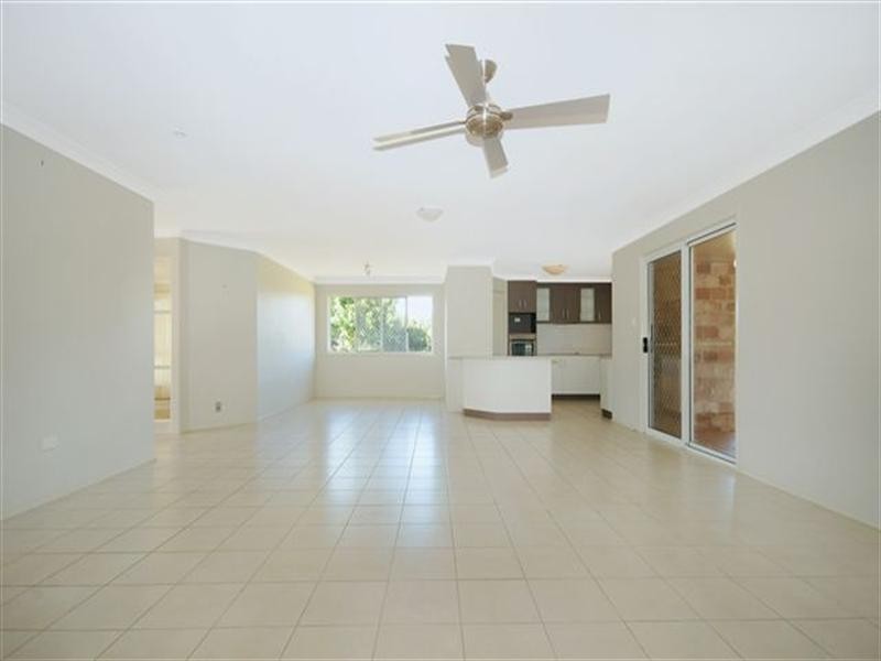 1 Angus Street, Highfields QLD 4352