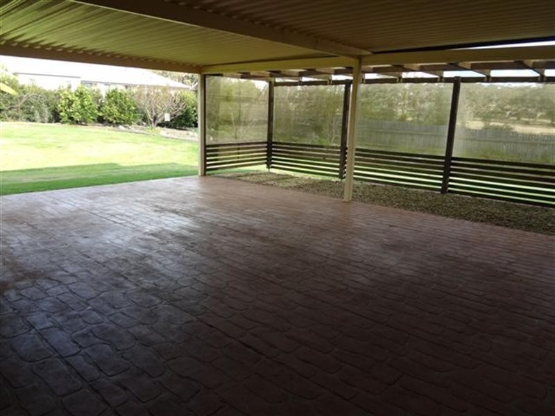 1 Angus Street, Highfields QLD 4352