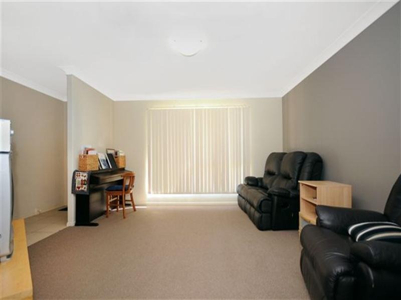 8 Campbell Drive, Highfields QLD 4352