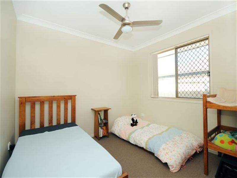 8 Campbell Drive, Highfields QLD 4352