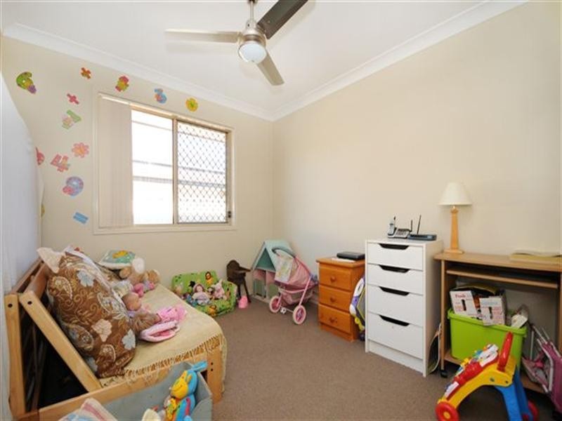 8 Campbell Drive, Highfields QLD 4352