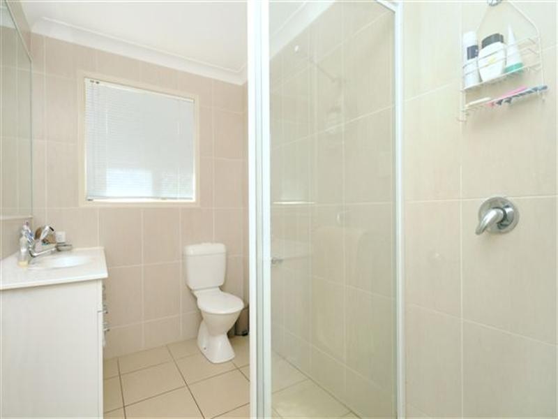 8 Campbell Drive, Highfields QLD 4352