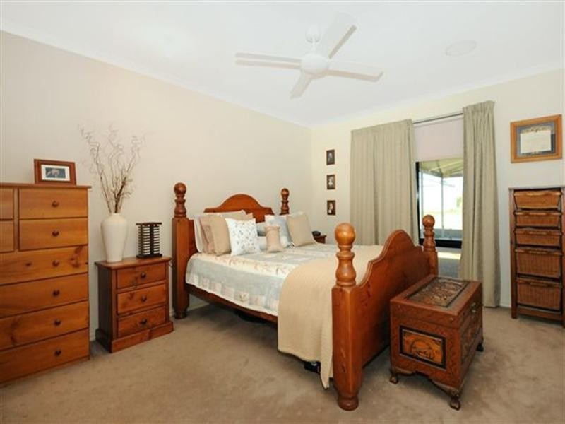 49 Palmer Drive, Highfields QLD 4352