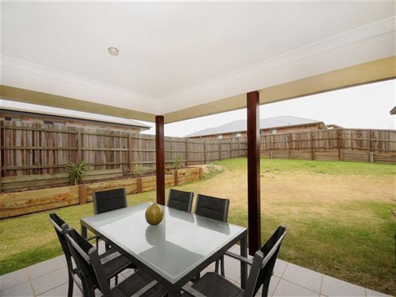 3 Wren Street, Highfields QLD 4352