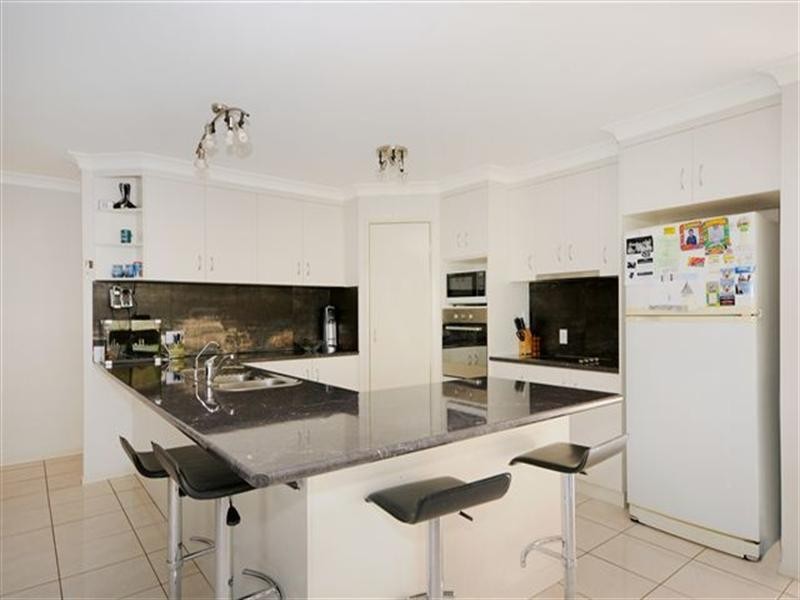 4 Clara Street, Highfields QLD 4352