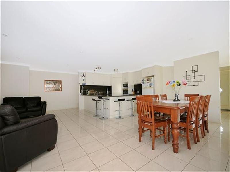 4 Clara Street, Highfields QLD 4352