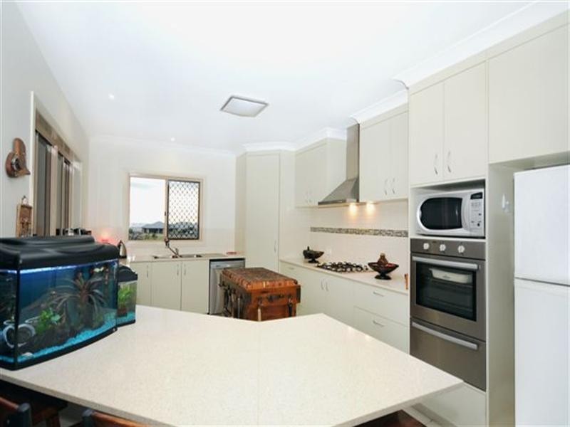 3 Horizon Court, Highfields QLD 4352