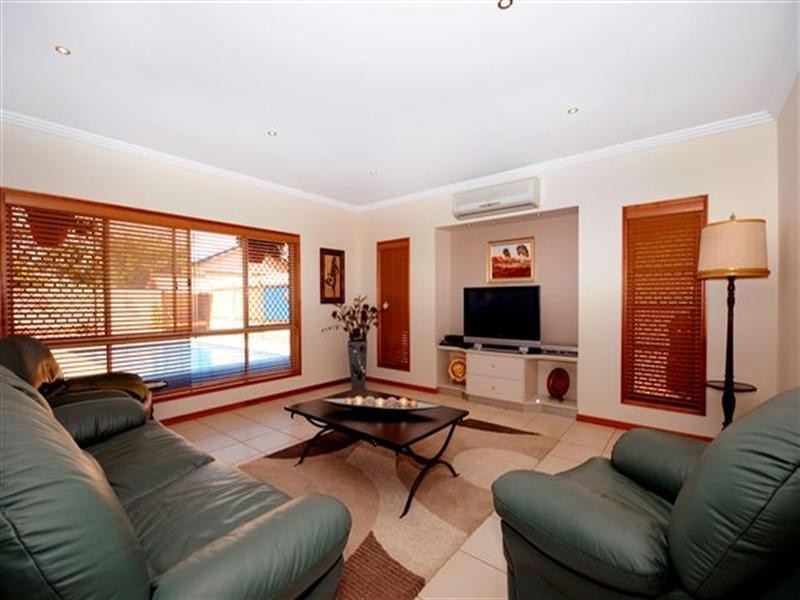 10 Dunbar Court, Highfields QLD 4352