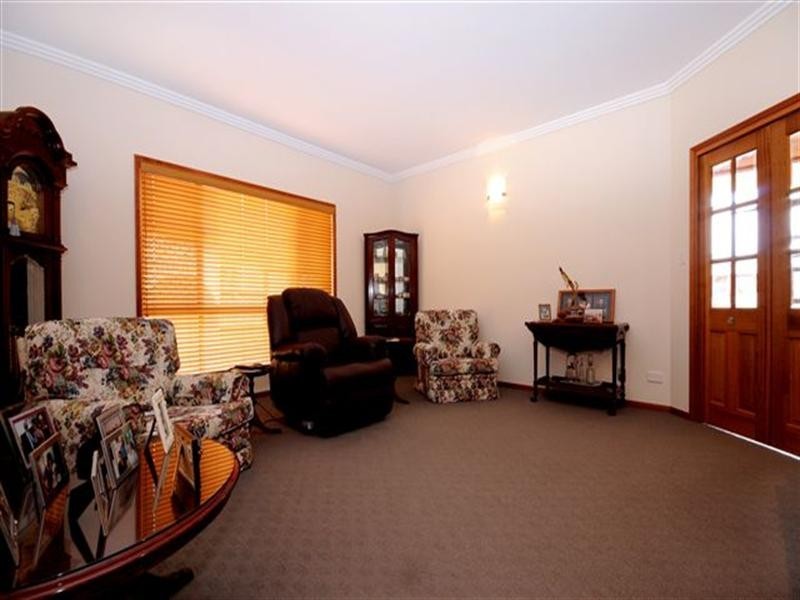 10 Dunbar Court, Highfields QLD 4352