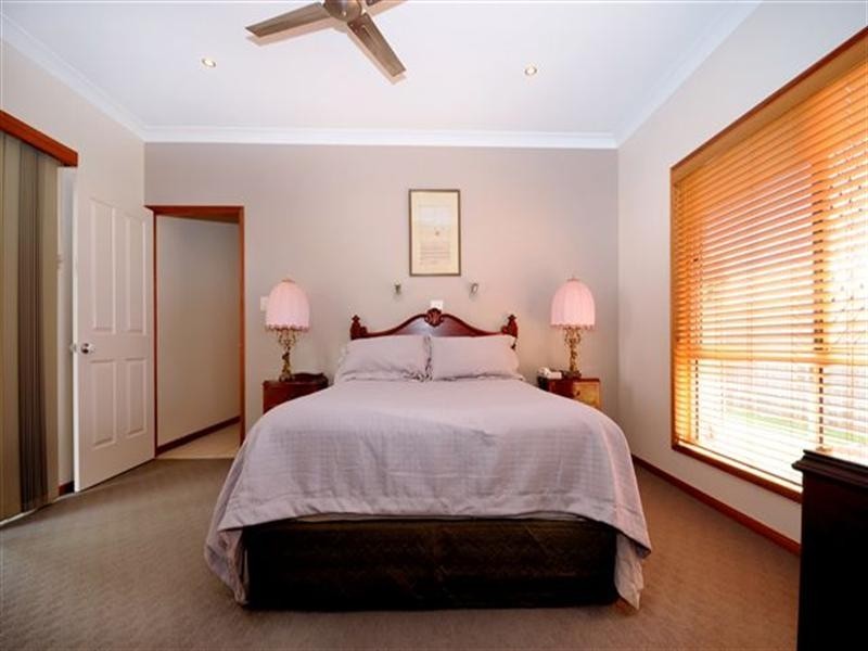 10 Dunbar Court, Highfields QLD 4352