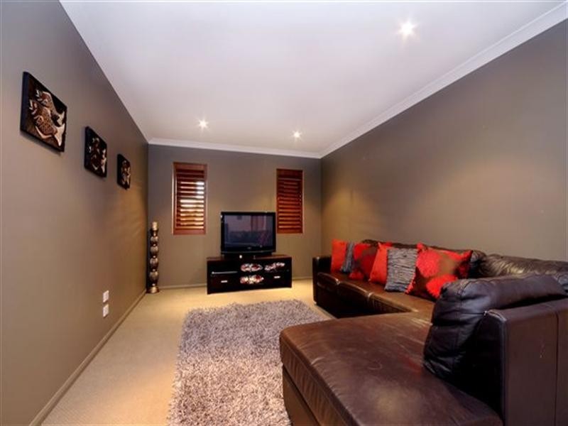 34 Smythe Drive, Highfields QLD 4352