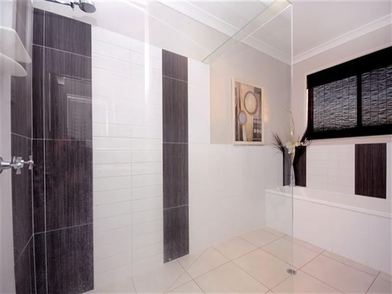 34 Smythe Drive, Highfields QLD 4352