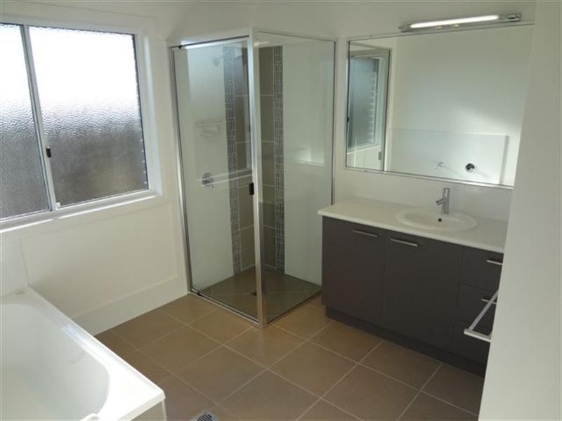 40 Honeyeater Drive, Highfields QLD 4352