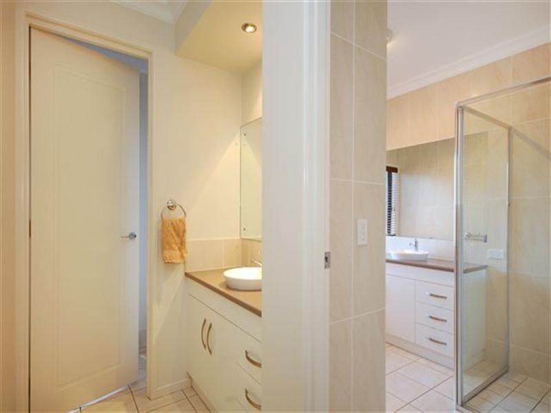 4 Arcadia Court, Highfields QLD 4352