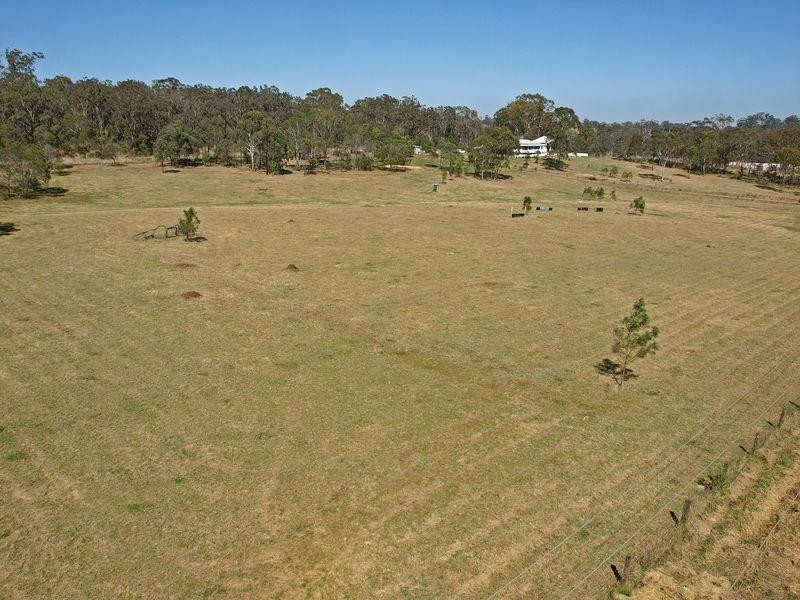 129 Evans Road, Highfields QLD 4352