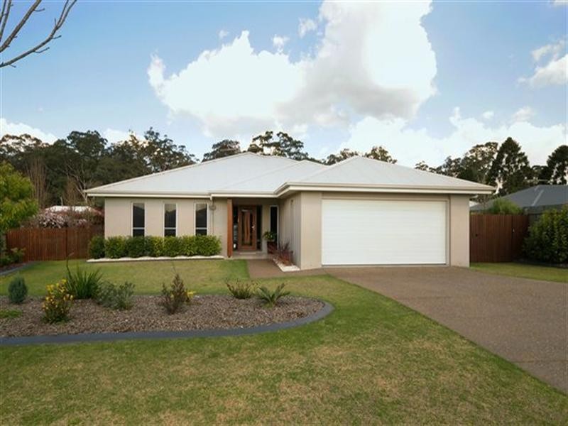 9 Manooka Crescent, Highfields QLD 4352