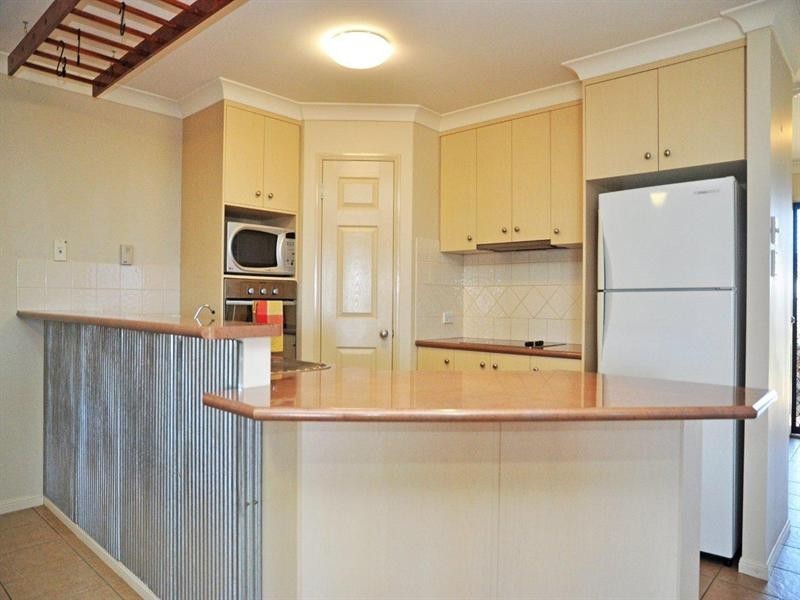 12 Volp Court, Highfields QLD 4352