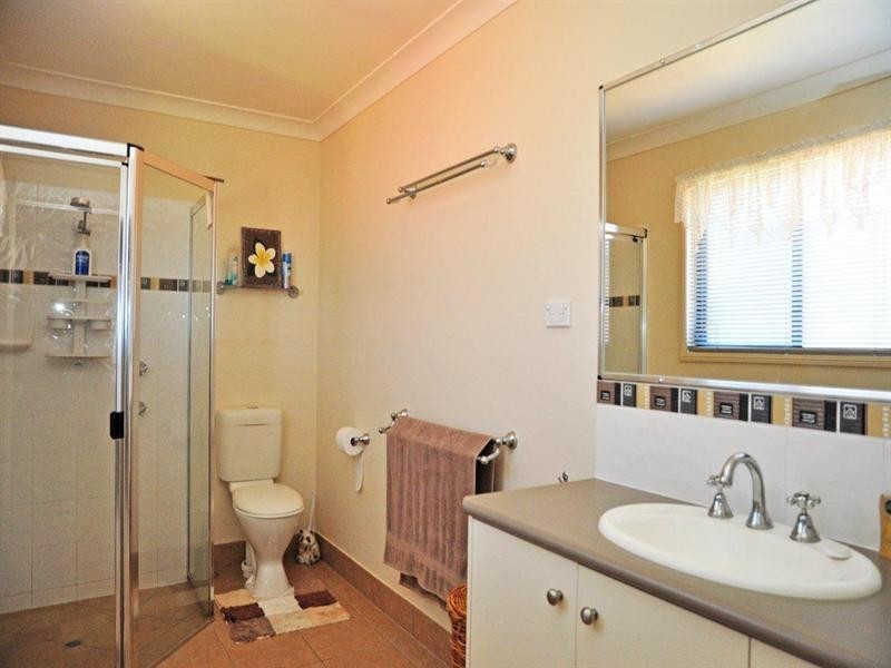 12 Volp Court, Highfields QLD 4352