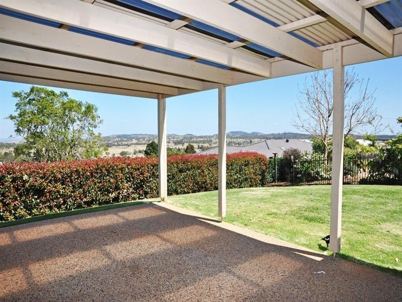 12 Volp Court, Highfields QLD 4352