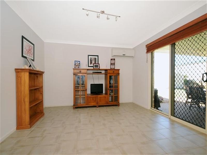 11 Campbell Drive, Highfields QLD 4352