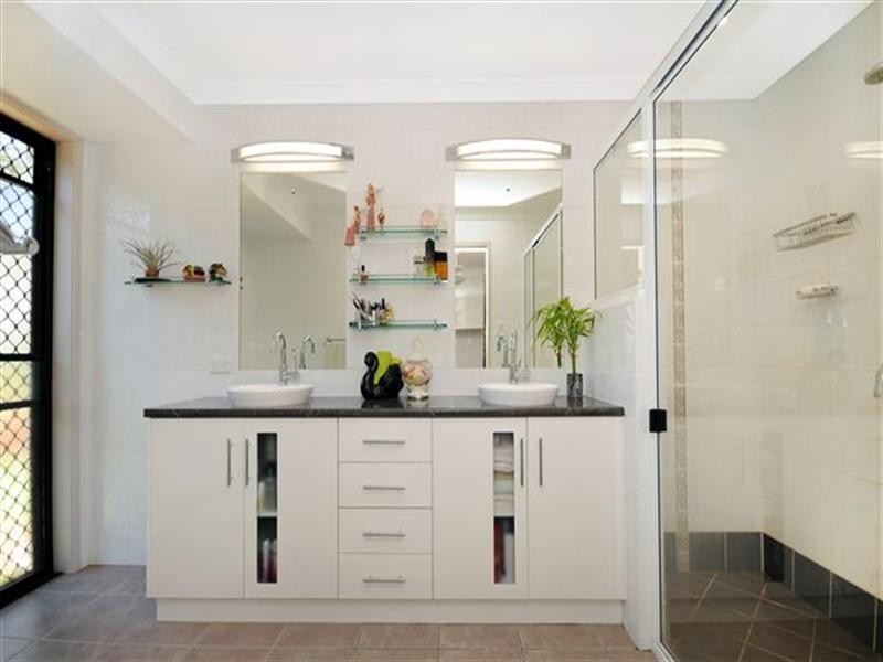 5 Charmaine Court, Highfields QLD 4352