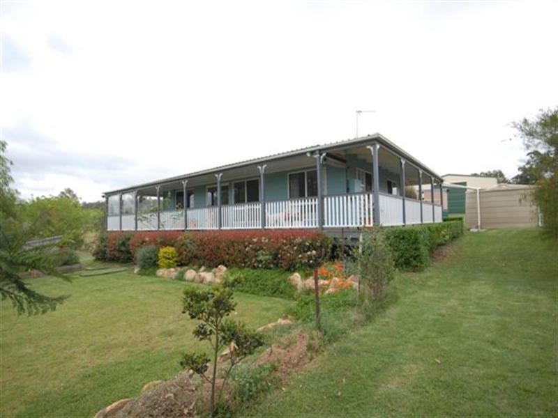 11 Peters Road, Meringandan West QLD 4352