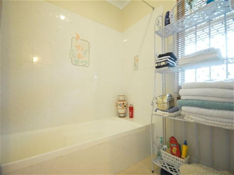 11 Peters Road, Meringandan West QLD 4352