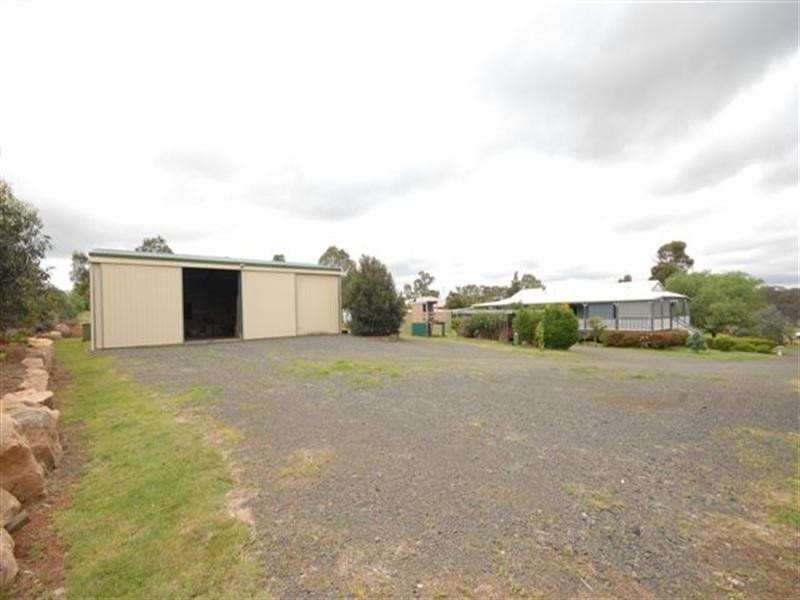 11 Peters Road, Meringandan West QLD 4352