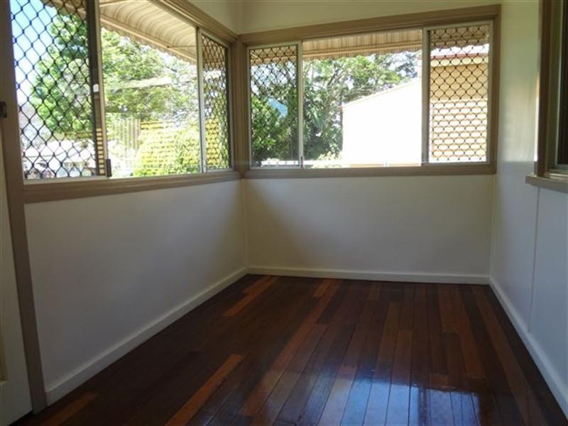 36 Wallace Street, Newtown QLD 4350